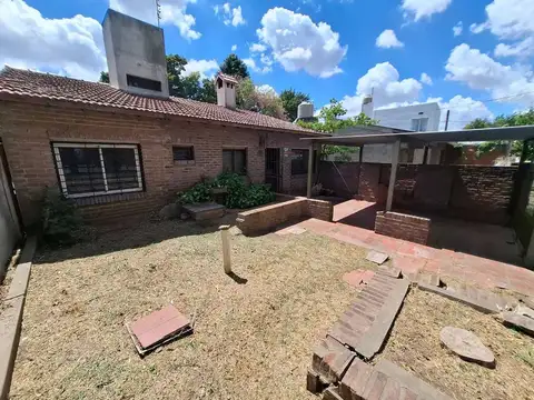 VENTA CASA 4 AMBIENTES MORENO CENTRO APTO CRÉDITO