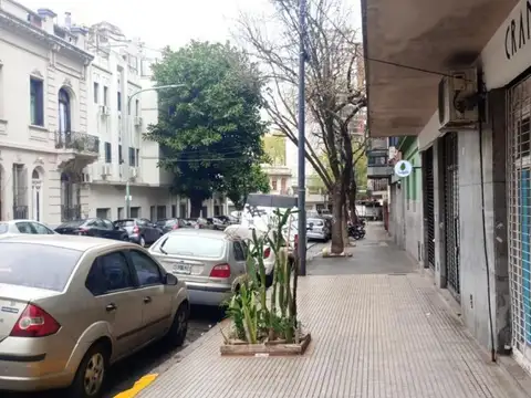 Alquiler 3 amb. Frente con Balcon. Calasanz 200, piso 2