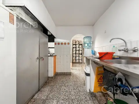 Venta casa multifuncional, La Plata