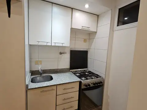 Monoambiente con Balcon en Almagro, edificio con Amenities