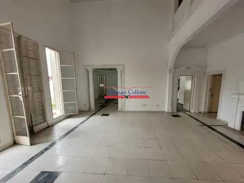 GRAN PROPIEDAD DE 7 DORMITORIOS EN RAMOS MEJÍA