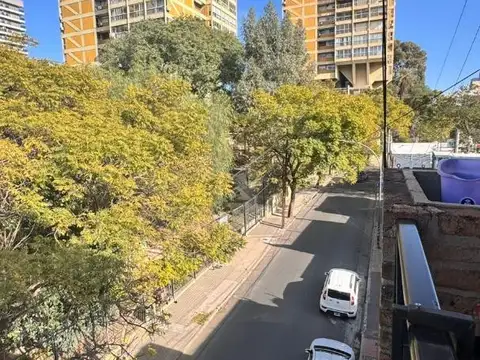 VENTA DEPARTAMENTO DOS DORM FRENTE  BALCON,  ALBERDI