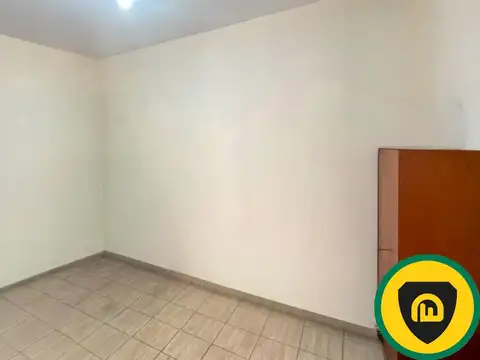 VENTA CASA   2 LOCALES en San Miguel, ideal Inversión