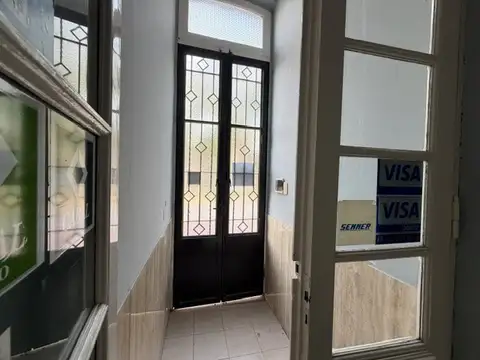 AVENIDA 30 E/ 25 Y 27