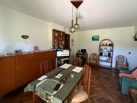 DEPARTAMENTO 3 AMBIENTES CON COCHERA EN 9 DE JULIO Y PERU