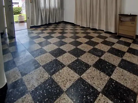 Depto Tipo Casa 3 ambientes con 1 baño