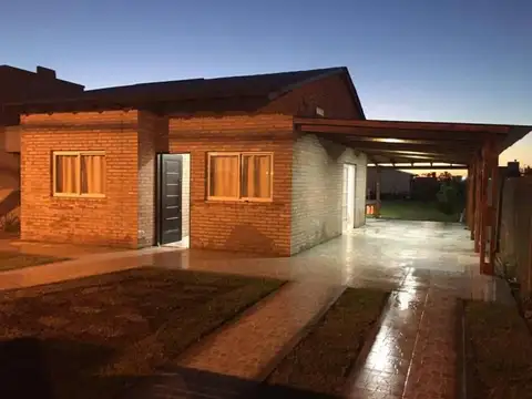 Casa en Alquiler en Las Tardes, $ 900.000
