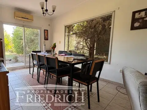 Casa en Venta con 5 cocheras