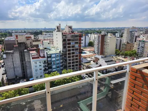 Rivadavia 13900, Piso 14