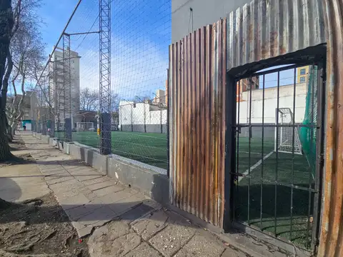 Tomás Guido y Av. Colón