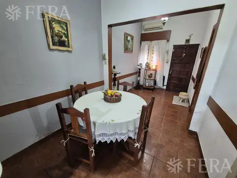 Depto Tipo Casa en Venta en Bernal Oeste, USD 63.000