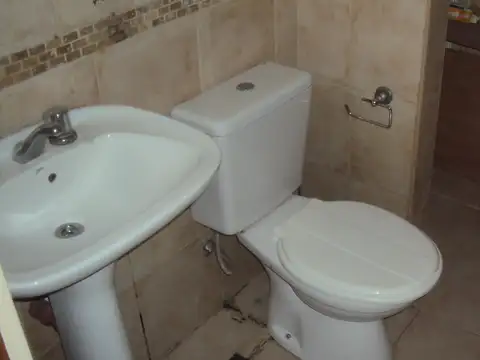 Depto Tipo Casa 3 ambientes con 2 baños