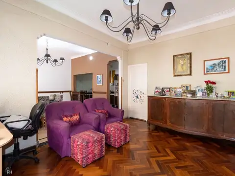 Depto Tipo Casa 4 ambientes con 2 baños