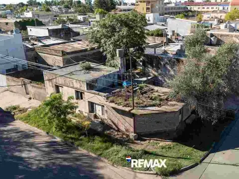 VENTA CASA A DEMOLER/REMODELAR DON BOSCO Y GORRITI