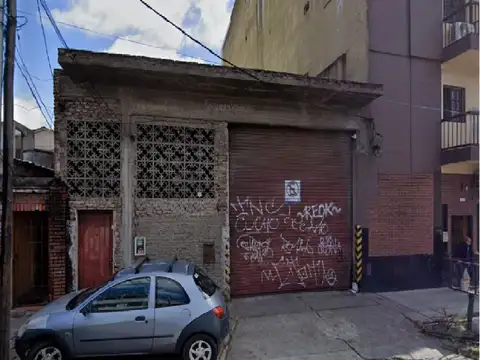 En Ciudadela Alquilo Galpón con Trifasica F: 7076