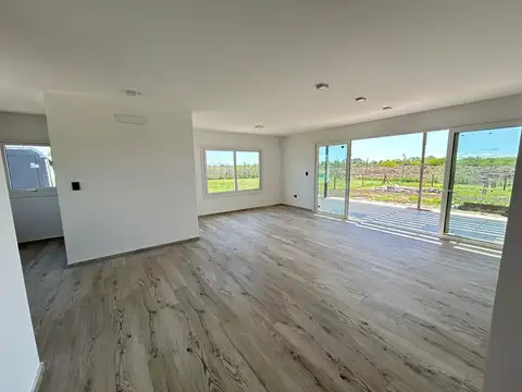 Casa en Venta en Pueblos Del Plata - Villalobos, USD 275.000