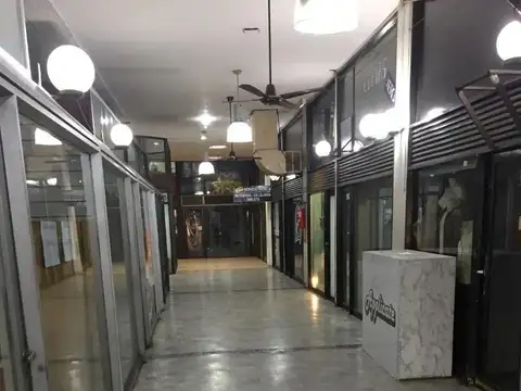 Florida e/ Paraguay y Avenida Cordoba