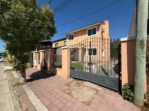 CASA EN VENTA, CAPILLA DEL SEÑOR, EXALTACION DE LA CRUZ.-