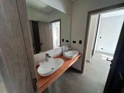CONDOMINIO SUEÑOS LELOIR :: 5 AMBIENTES