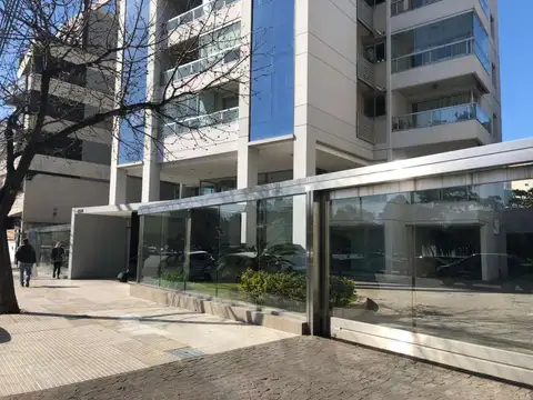HERMOSO DEPARTAMENTO 3 AMBIENTES CON COCHERA FIJA Y CUBIERTA EN TORRE DE CATEGORÍA - EDIFICIO BRUKMAN & MANSILLA