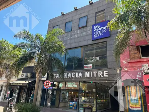 Local en S.Fer.-Vias/Centro