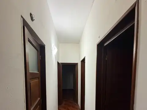 Depto Tipo Casa en Alquiler con 1 cocheras