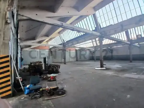 Carlos María de Alvear 1200, Piso 0