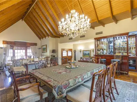 Casa en Venta con 1 cochera
