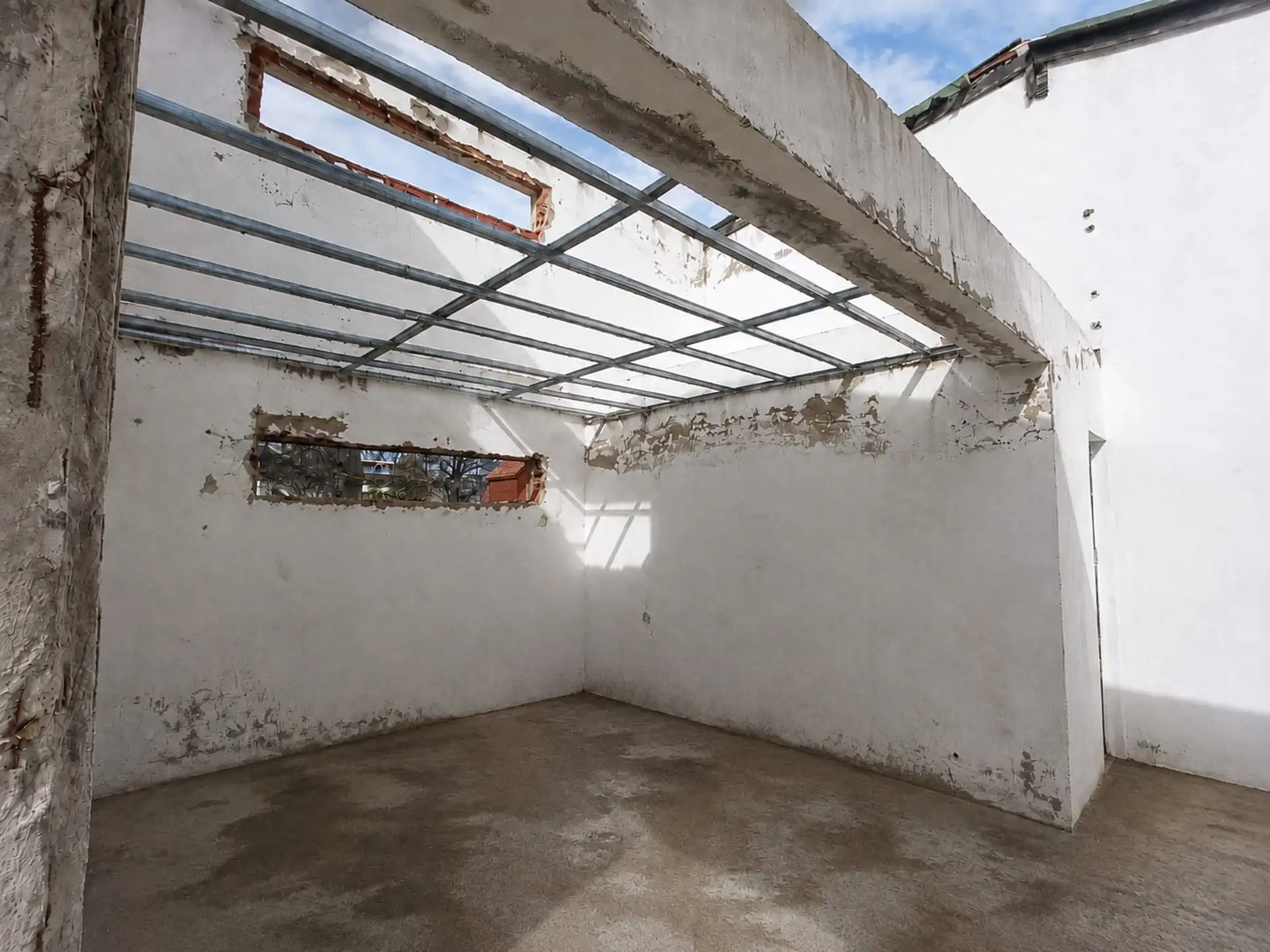 VENTA CASA 3 AMBIENTES A TERMINAR FARO