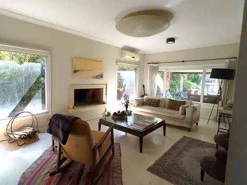 Casa en Venta en Los Ombúes, USD 710.000