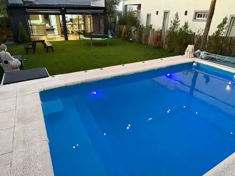 Super oportunidad Casa moderna en Domselaar Chico