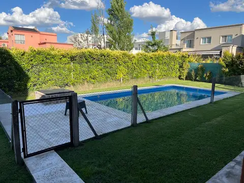 Casa en Alquiler Temporal en Bella Vista, USD 3.700