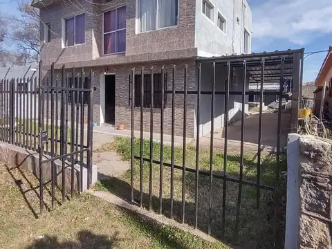 COMPLEJO DE 3 DEPARTAMENTOS CON PILETA !!!!!