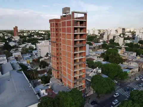 Monoambiente en venta 32 metros-frente-Pozo - Avenida 7-La Plata