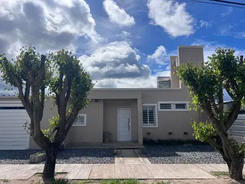 VENTA CASA LA CALERA CENTRO 2 DORMITORIOS