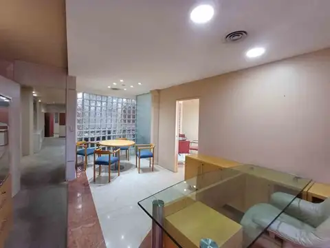 Oficina en Alquiler 21 años