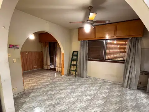 Departamento en Alquiler en Billinghurst, $ 750.000