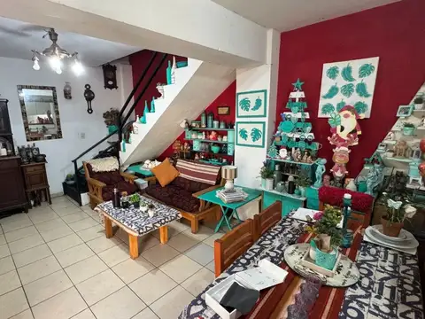 Depto Tipo Casa 4 ambientes con 1 baño