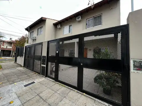 Dúplex 3 ambientes en venta en Olivos