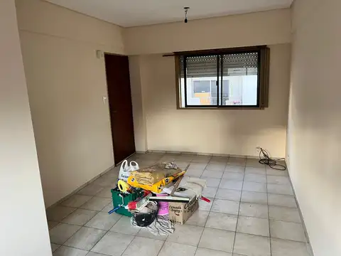 Departamento en Alquiler en Villa Ballester, $ 620.000