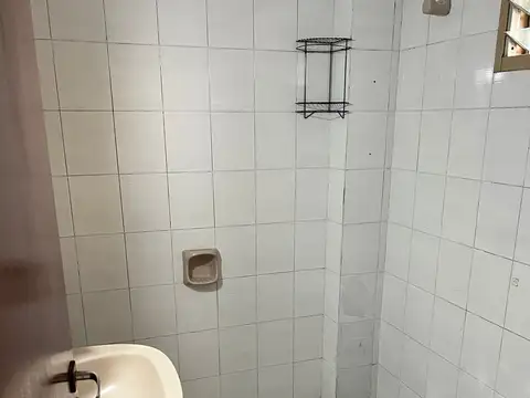 EXCELENTE UBICACION  - MUY BUEN 2 AMBIENTES