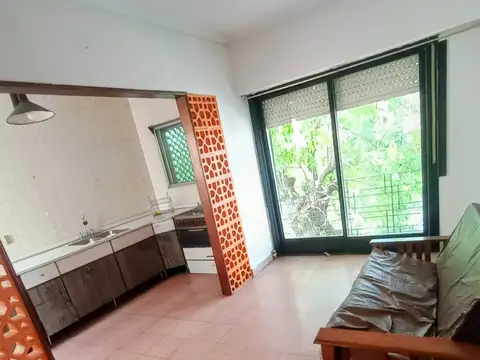 Depto Tipo Casa en Alquiler de 2 ambientes
