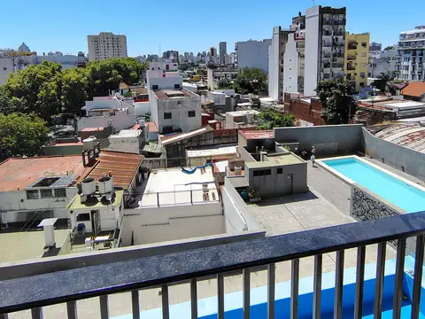 IMPECABLE MONOAMBIENTE MUY LUMINOSO CON BALCÓN EN ALMAGRO! GYM, PILETA Y LAUNDRY!