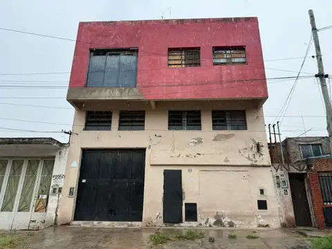 VENTA- GALPON EN DOS PLANTAS