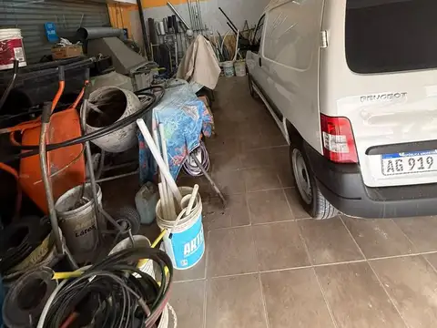 Local en Venta Via Pública