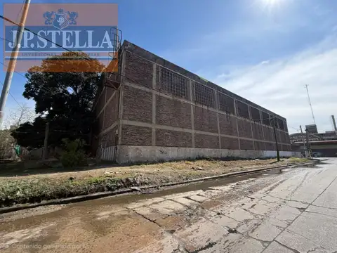 Galpón Industrial 1519 m² s/ Lote 2024 m² en esquina - Bosques - Florencio Varela