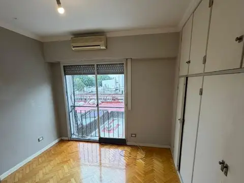 Departamento en Alquiler en Floresta, $ 750.000