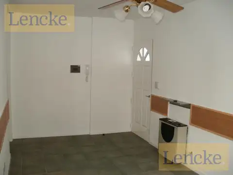 Depto Tipo Casa en Alquiler en San Isidro Centro, $ 950.000
