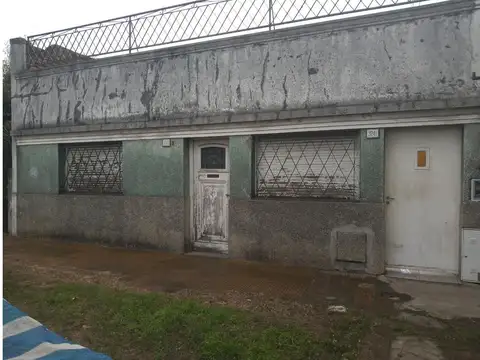 Venta de casa a refaccionar