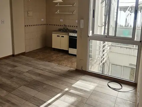 Presidente José Evaristo Uriburu 700